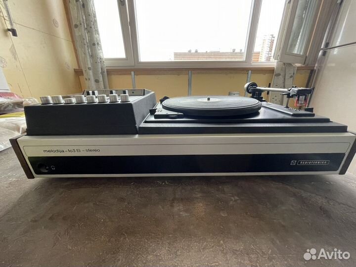Мелодия 103B stereo