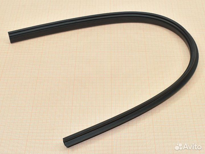 Уплотнительная резина дверцы Beko 1882470100 60 см