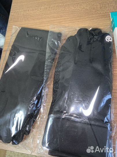 Перчатки найк