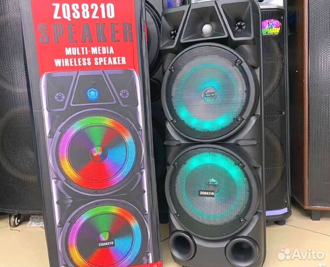 Музыкальная колонка с блютузом радио микрофон