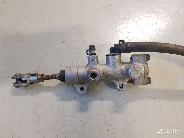 Главный тормозной цилиндр нижний BRP Can-Am G1