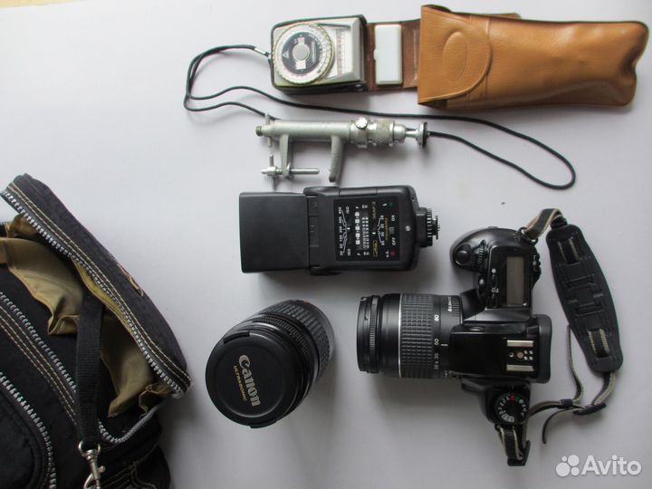 Canon EOS 3000 в полном комплекте для супер съёмки