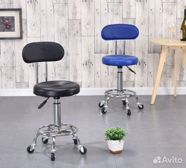 Стул для мастера педикюра, косметолога