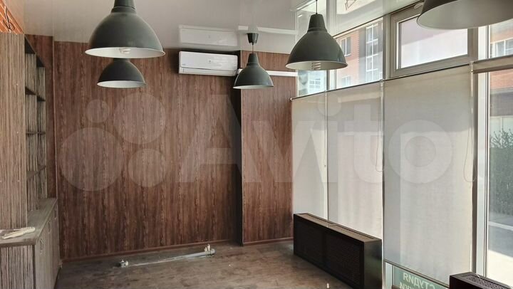 Угловое помещение с арендатором, 1 этаж, 63,6 м2