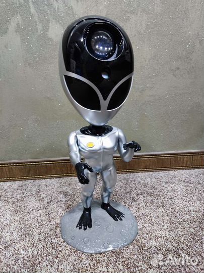 Ночник пришелец