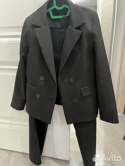 Брючный костюм для девочки