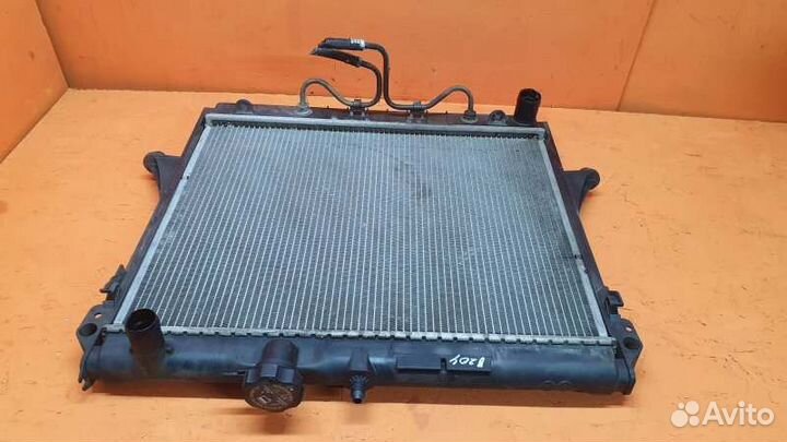 Радиатор основной Hummer H3 3.5 2006