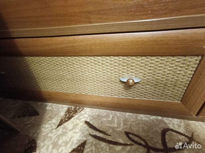 Двухъярусная кровать