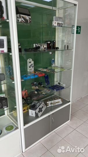 Шкаф витрина