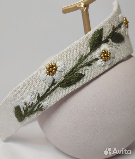 Ободок с вышивкой ручной работы