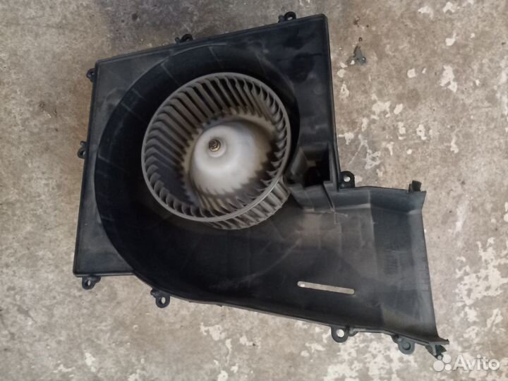 Моторчик печки Ниссан Альмера N16/2003 год