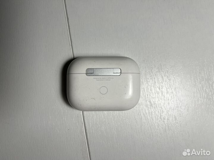 Зарядный кейс для беспроводных наушников AirPods P