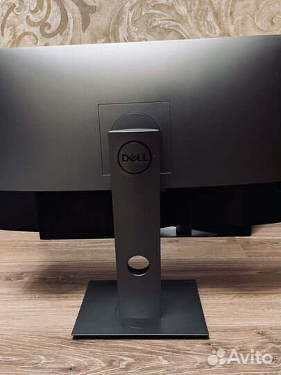 Монитор Dell U2520D UltraSharp