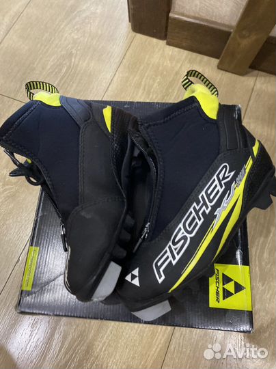 Лыжные ботинки Fisher