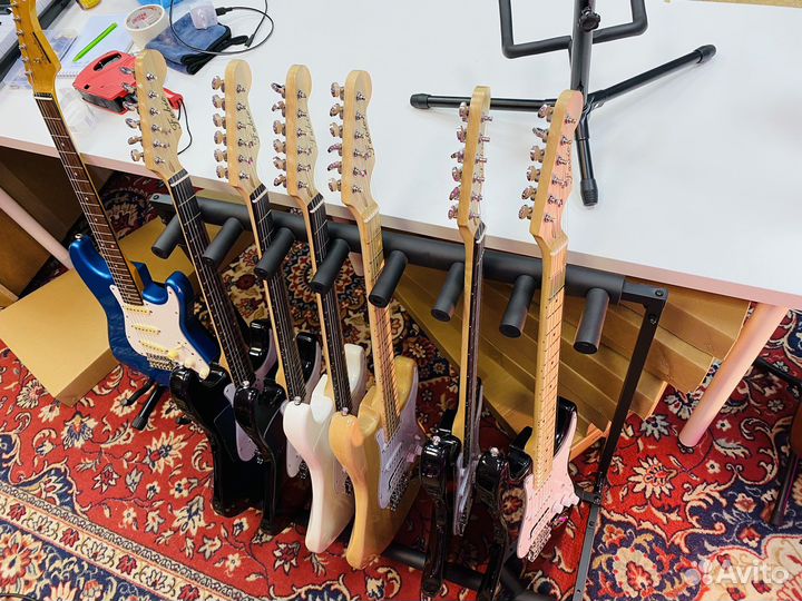 Электрогитара Новая для начинающих