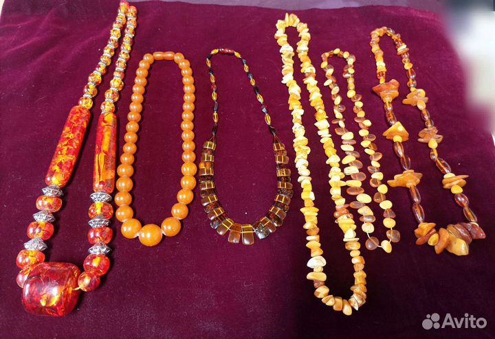 Янтарь бусы, сатиновые бусы,броши СССР много