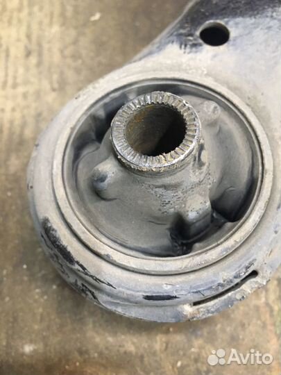 Рычаг передний Toyota Camry 50