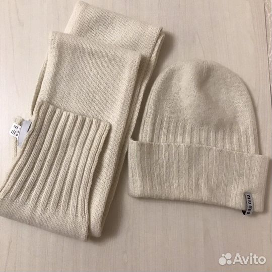 Комплект шапка и шарф Miu Miu