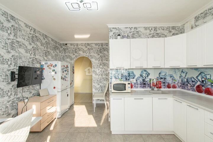 3-к. квартира, 98 м², 6/6 эт.