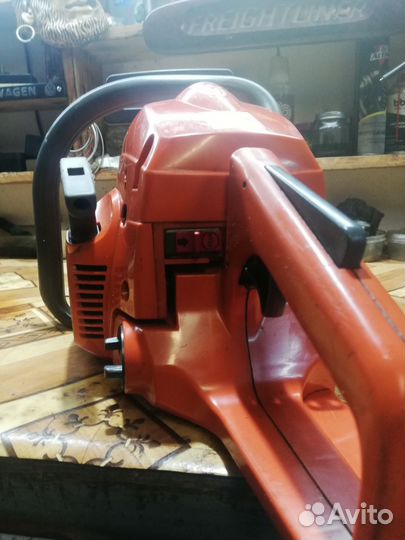 Бензопила хускварна 137