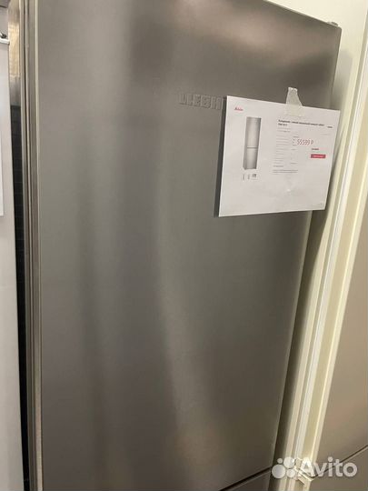 Холодильник с нижней морозильной камерой Liebherr