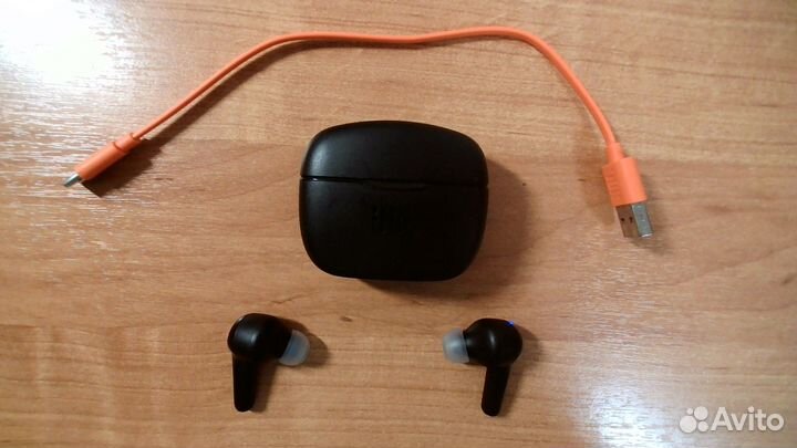 Bluetooth наушники Jbl Tune 215 Tws