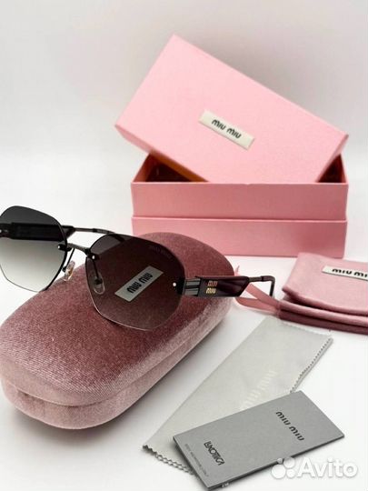 Солнцезащитные очки miu miu