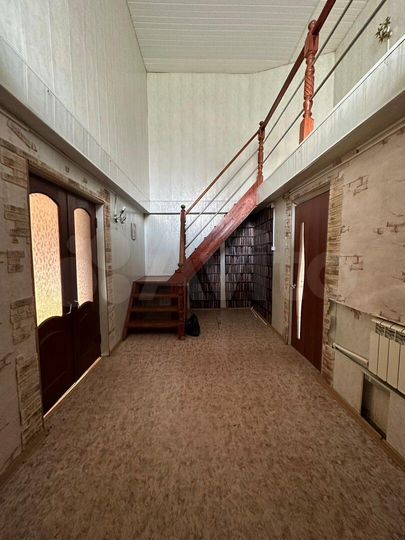 Дом 156,6 м² на участке 6,8 сот.