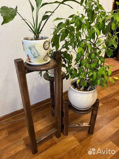 Подставка для цветов напольная из дерева