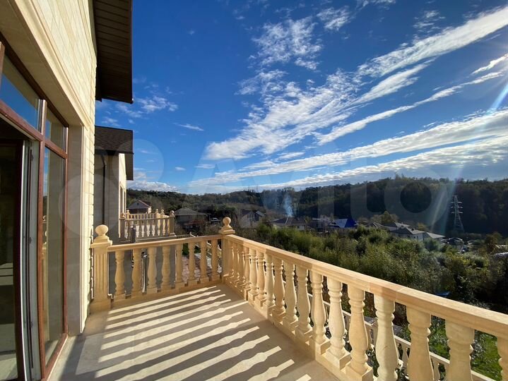 Дом 250 м² на участке 6 сот.