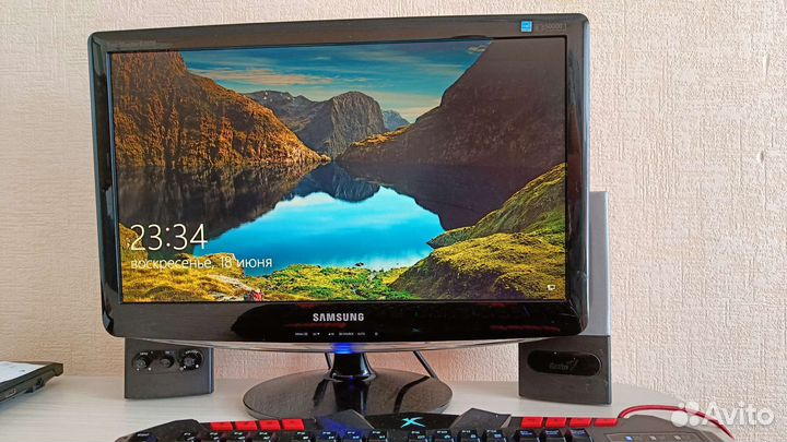 Монитор Samsung B2030N