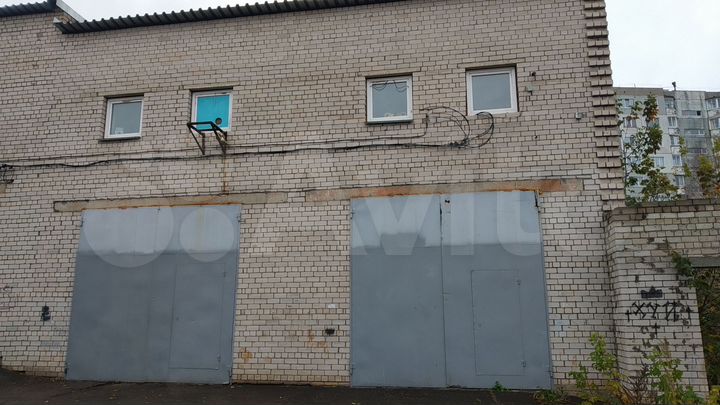 Гараж, > 30 м²