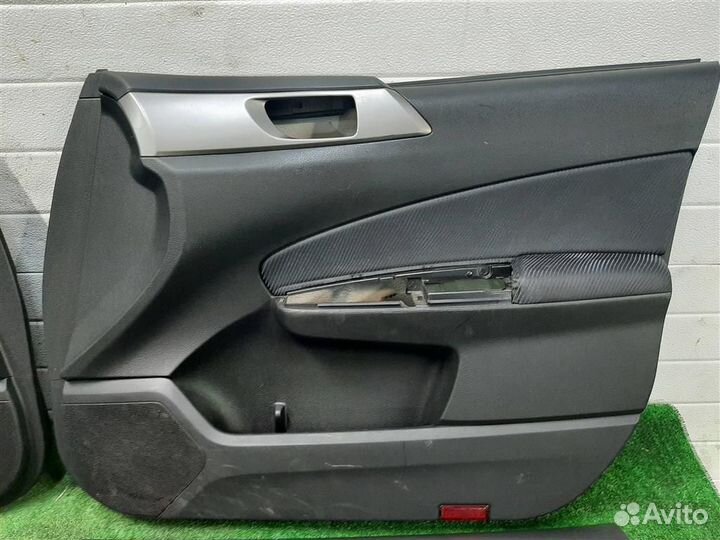 Обшивки дверей комплект Subaru Forester SH/S12 20