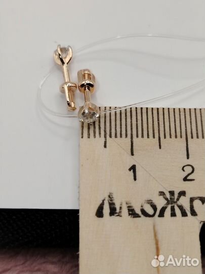 Золотые серьги с бриллиантами