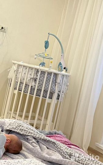 Круглая-овальная кроватка