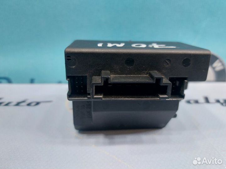 Замок зажигания Mercedes-Benz C-Class W203