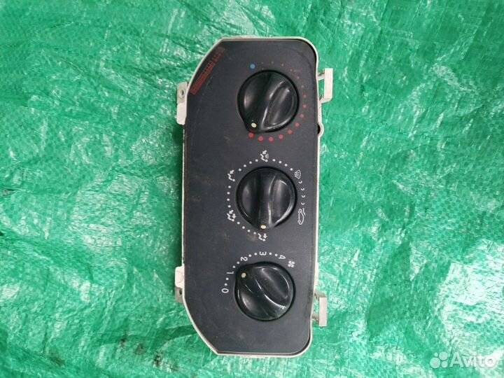 Блок управления печкой Рено Симбол 2003г