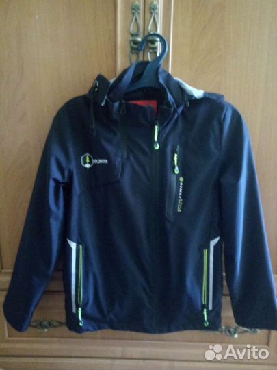 Ветровка для мальчика