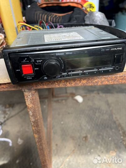 Магнитола alpine utf 72 BT