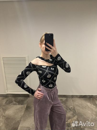 Лонгслив на одно плечо