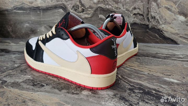 Nike Air Jordan 1