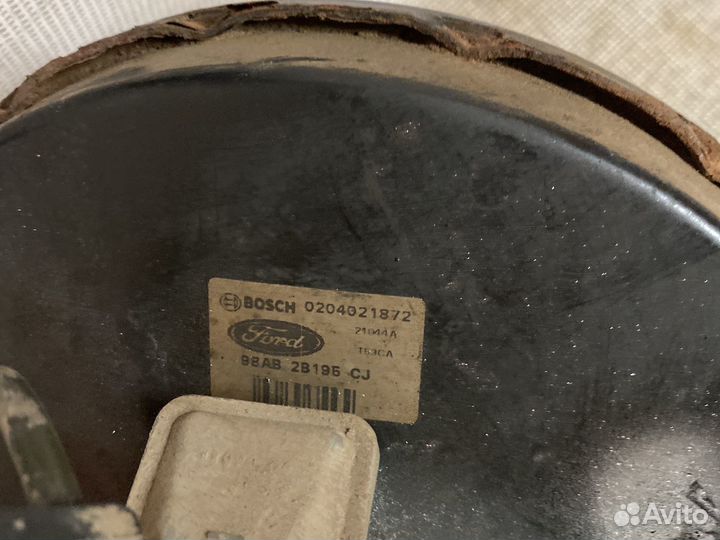 Тормозной вакуумник Ford Focus 1 98AB2B195CJ