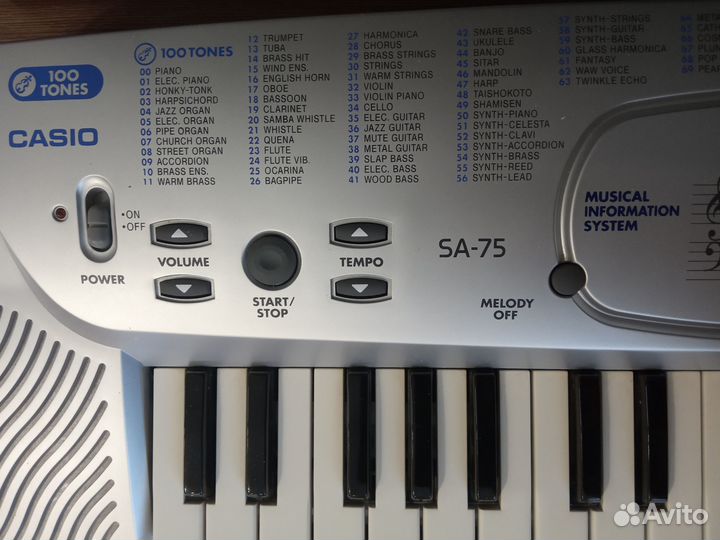 Японский синтезатор Casio