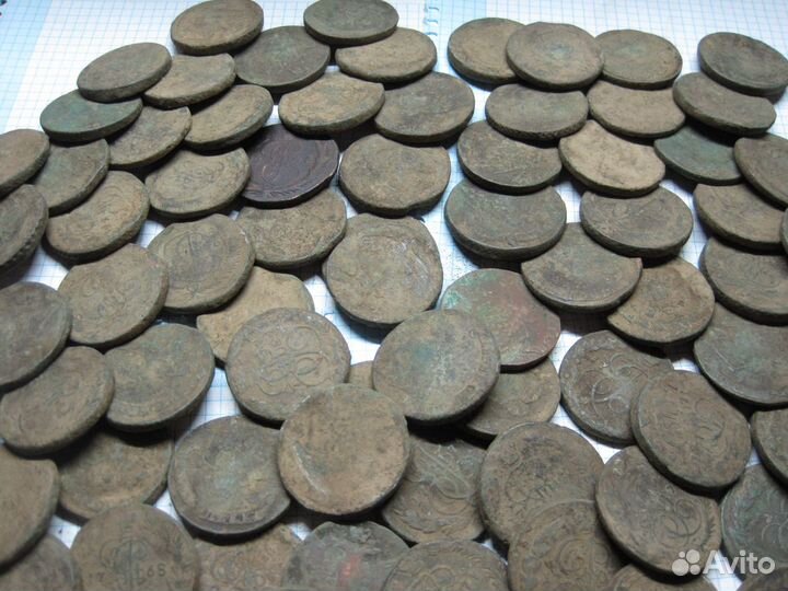 Медные и серебряные кладовые монеты