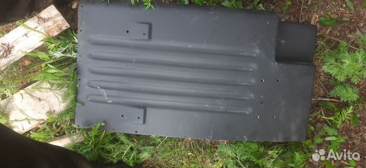 Крыло брызговик Урал безкапотник