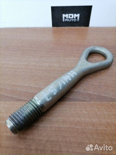 Крюк буксировочный Ниссан разных моделей Nissan