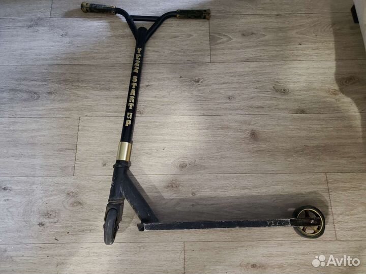 Трюковой самокат