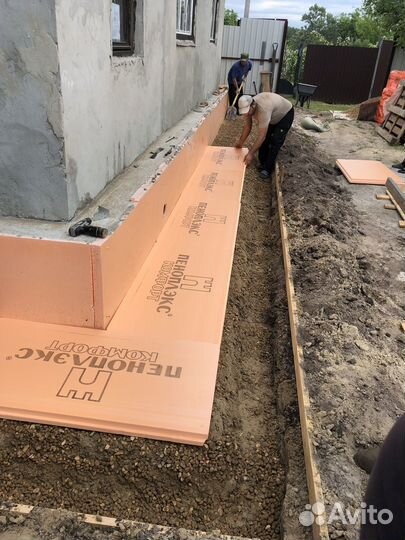 Бригада строителей