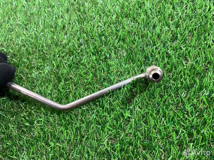 Трубка картерных газов Audi Q5 8R ccwa 2009