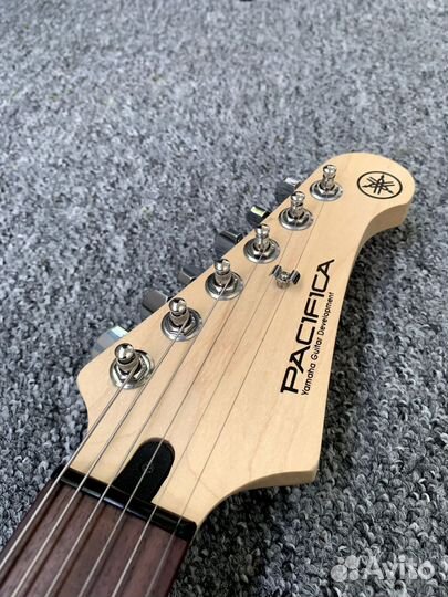 Электрогитара с комбиком